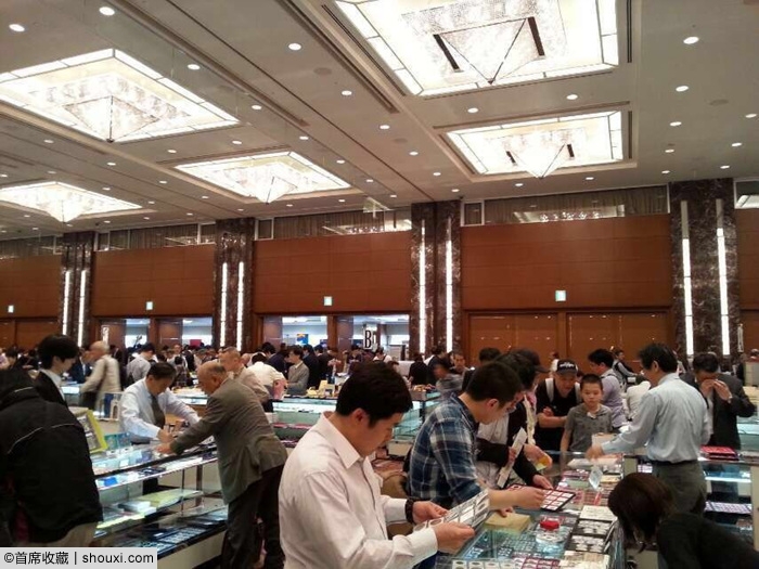 东京国际钱币展销会现场:币商云集 气氛热烈