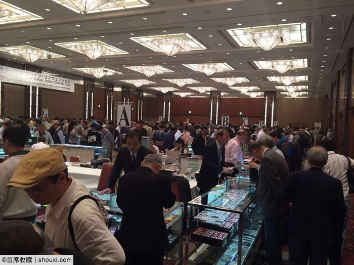 东京国际钱币展销会现场:币商云集 气氛热烈