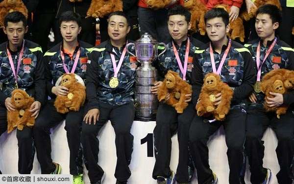 中国称霸世界乒坛再夺冠 纪念币回顾国球史